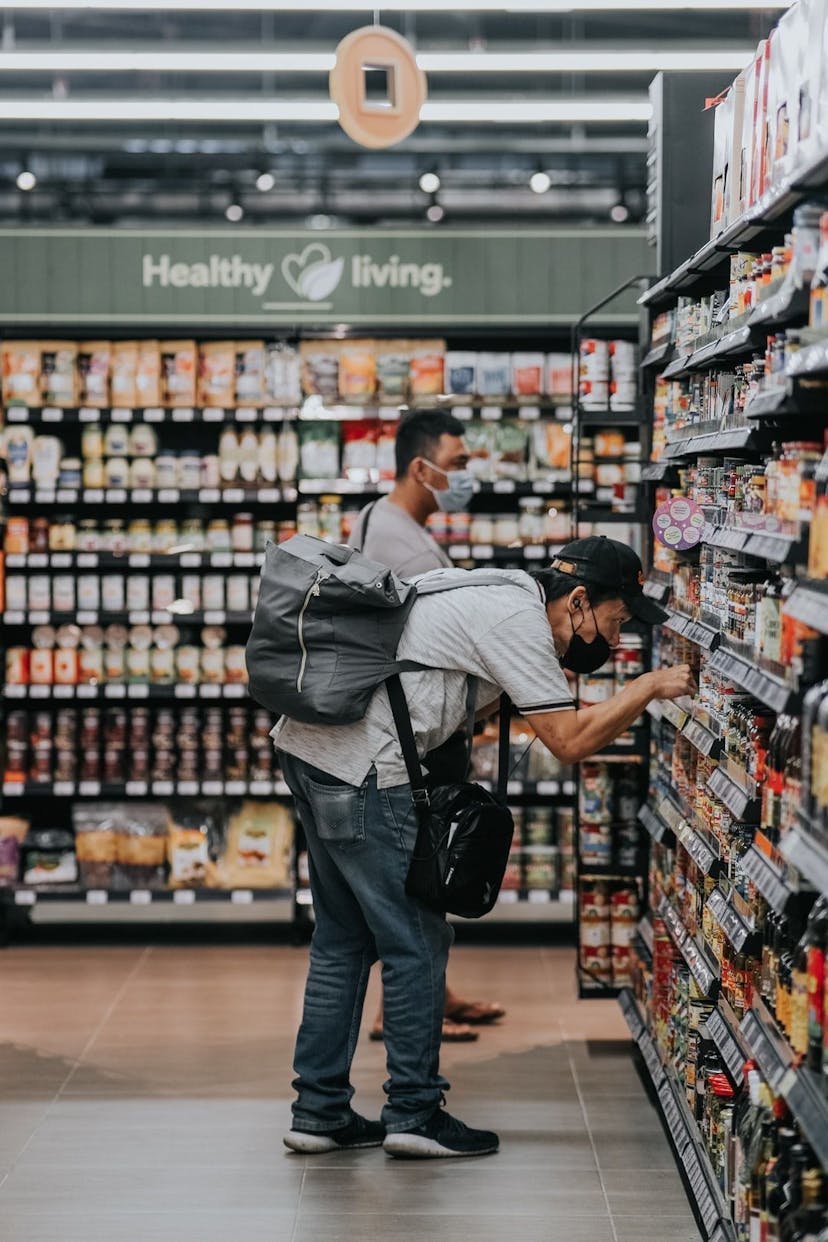 /how-to-improve-online-shopping-slogging-insights feature image