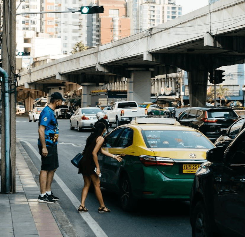 /a-much-needed-truce-between-uber-drivers-and-taxis feature image