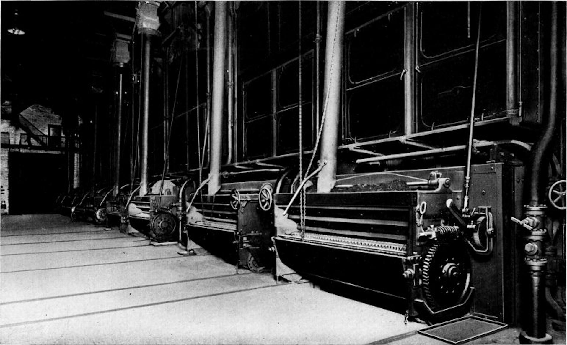 4064 HORSE-POWER Installation of Babcock & Wilcox Boilers and Superheaters, Equipped with Babcock & Wilcox Chain Grate Stokers, at the Cosmopolitan Electric Co., Chicago, Ill.