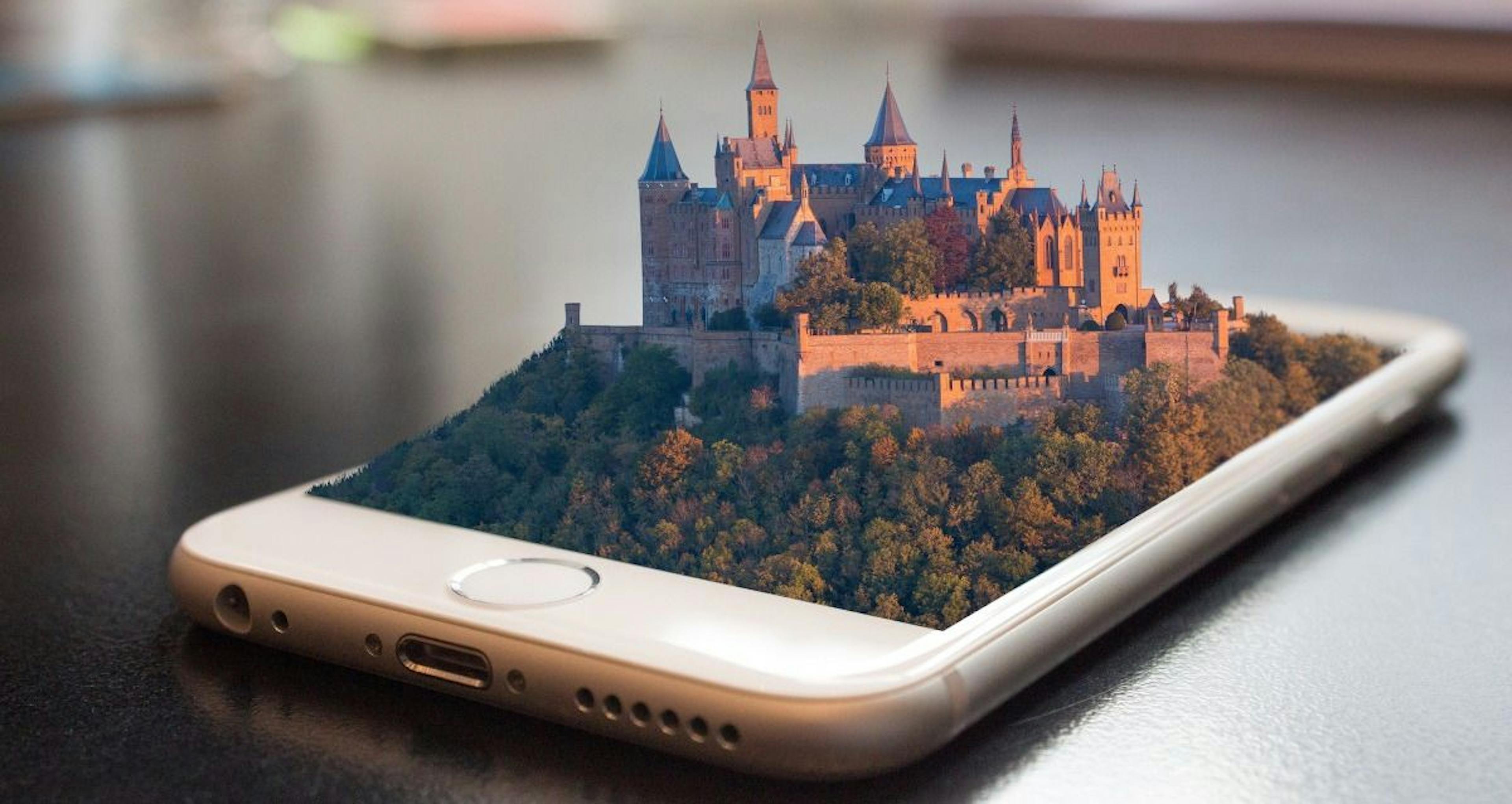 featured image - Online Communities Are Still Catching Up to My Mother's Garden Club