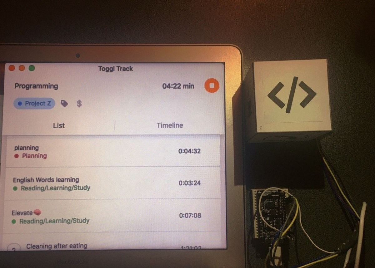 featured image - Building an Arduino Time Tracker Cube with Toggl's Open API