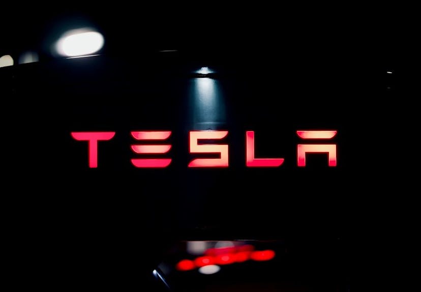 /tesla-rolls-out-cheaper-evs-but-prices-fail-to-excite-market feature image