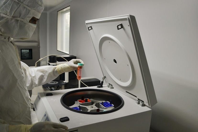 /from-blockchains-to-biotech-how-miners-could-help-discover-new-medicines feature image