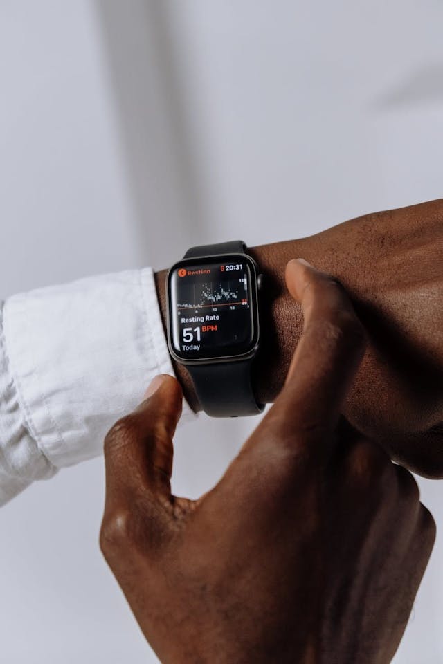 /boosting-health-with-fitbit-leaderboards-daily-steps-and-competitive-motivation feature image