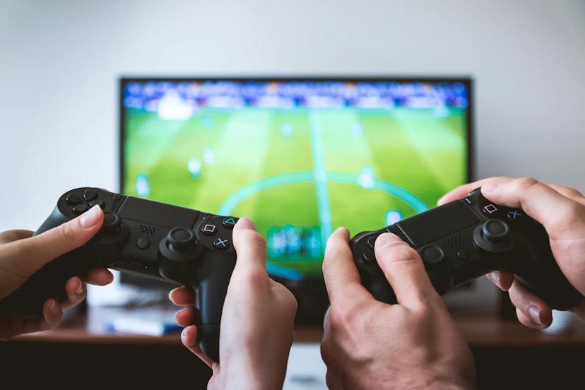 /a-case-study-of-two-tdm-pilots-using-virtual-programming-environments-and-gamification feature image