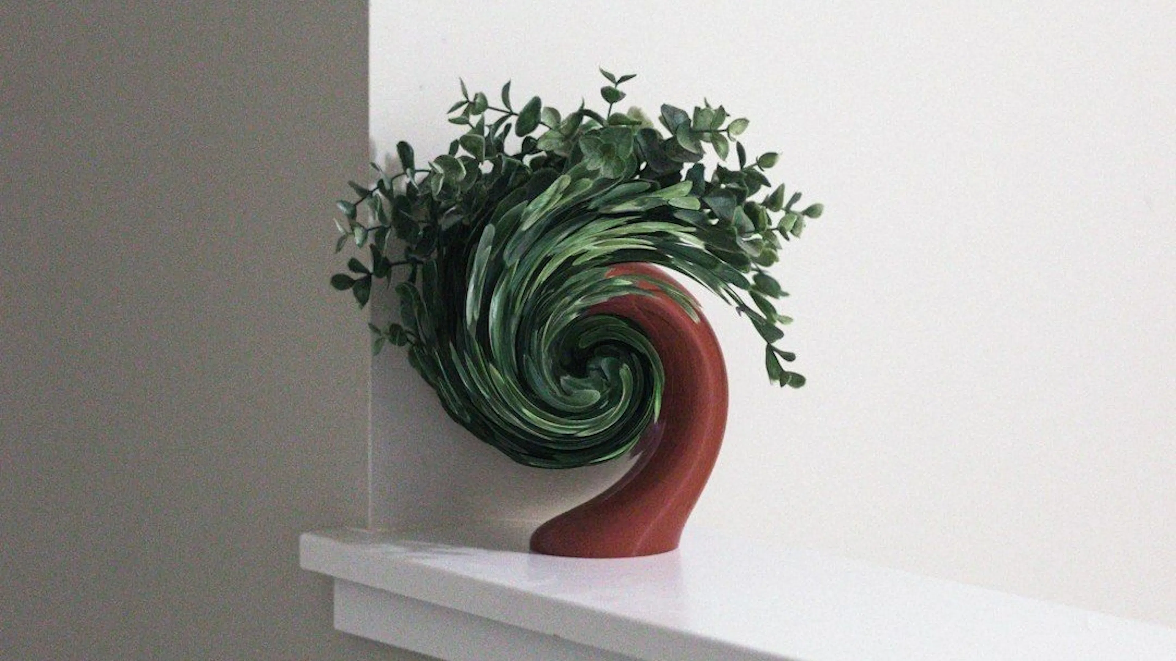 featured image - 31% of Tech Enthusiasts Say AI's #1 Problem Is Making Stuff Up