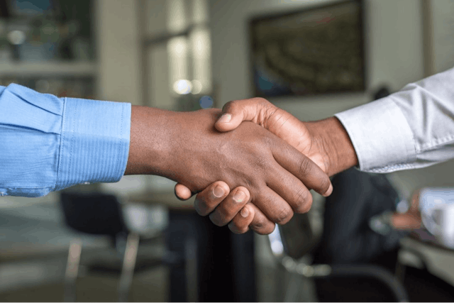 /growth-marketing-and-sales-how-to-work-together-to-turn-prospects-and-leads-into-growth feature image