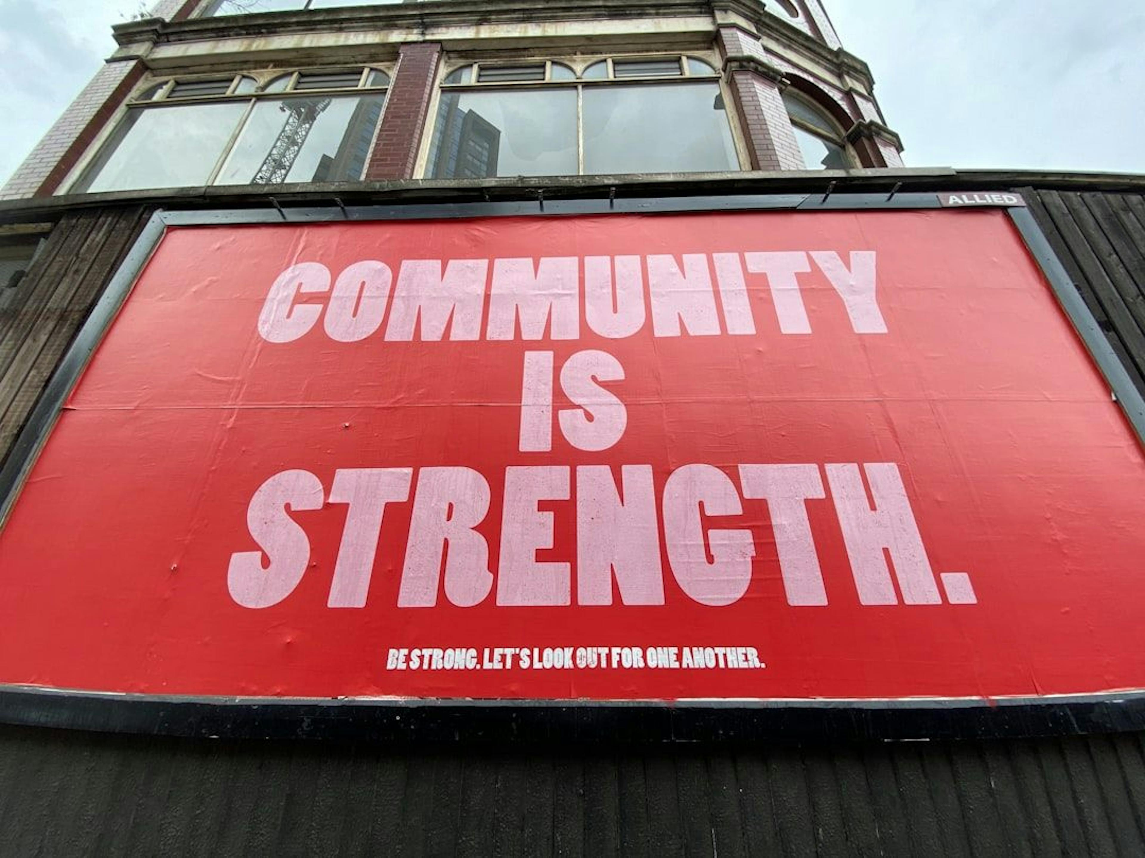 featured image - Why Online Communities Become the First Line of Support in Emerging Industries