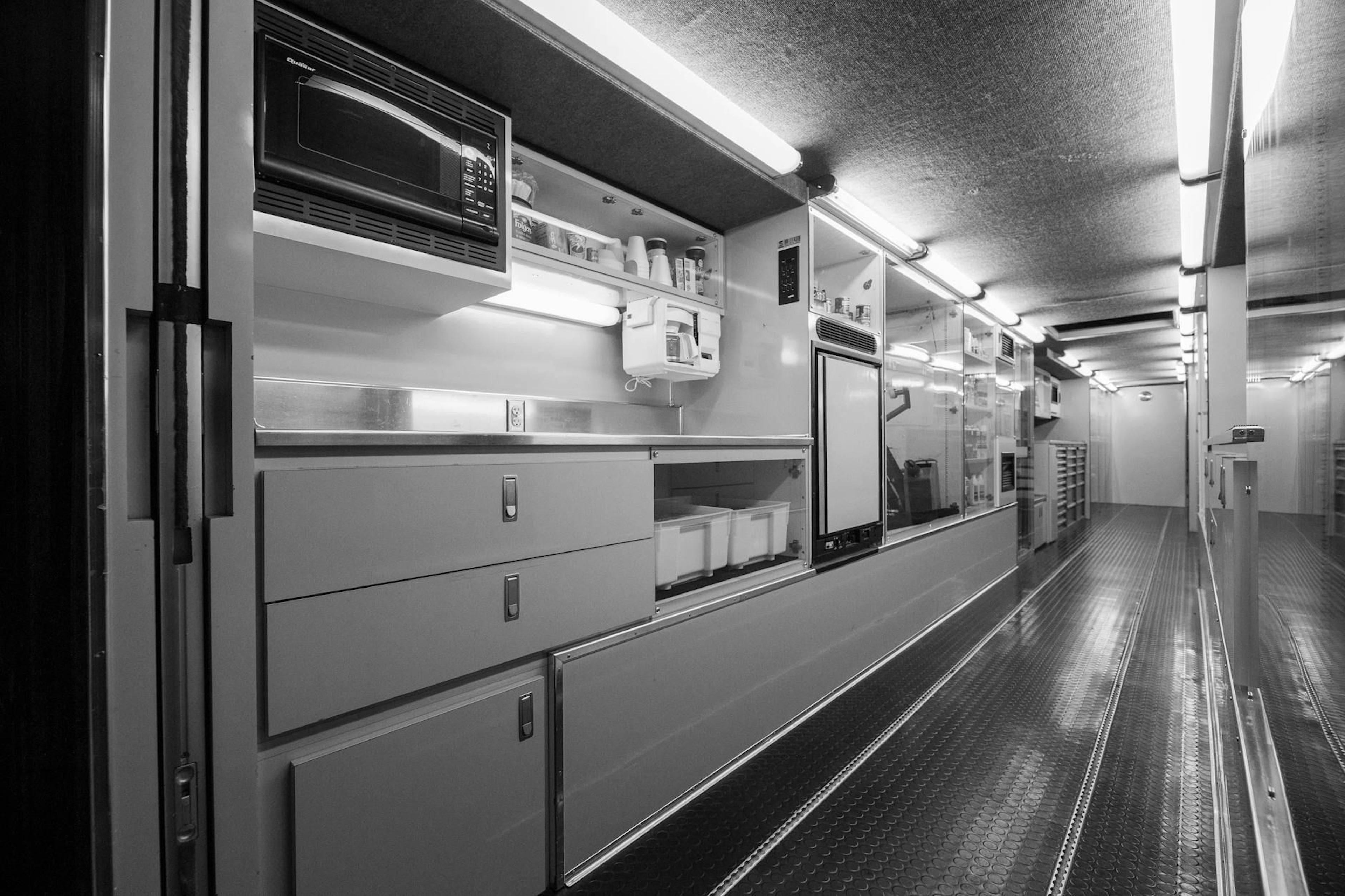 featured image - The Science Behind Many-Shot Learning: Testing AI Across 10 Different Vision Domains