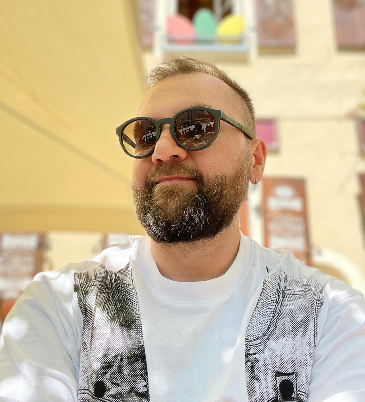 Vik Bogdanov HackerNoon profile picture