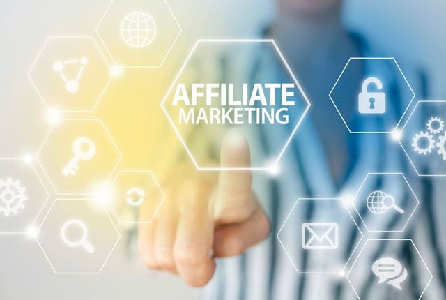/10-awesome-affiliate-marketing-tactics-that-generate-more-sales-fb5832ys feature image