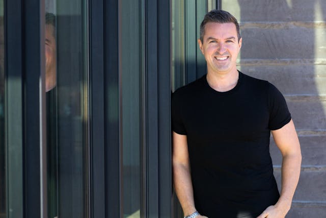 /simplifying-banking-for-startups-and-smes-an-interview-with-tomas-milar-founder-and-ceo-of-cheqly feature image