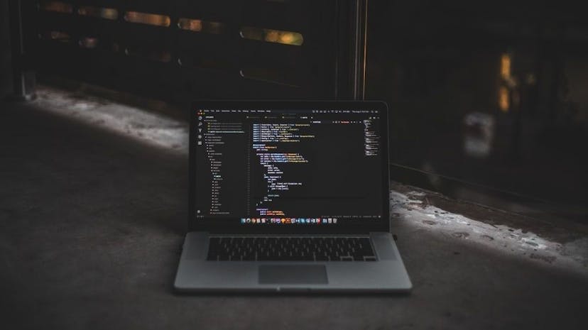/24-best-javascript-blogs-and-websites feature image
