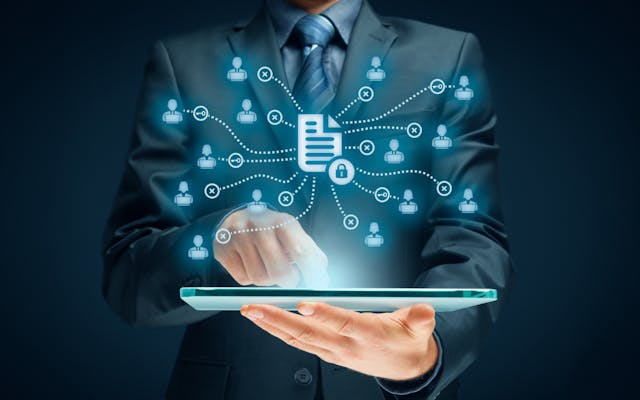/7-ways-to-build-a-data-privacy-culture-in-your-organization feature image