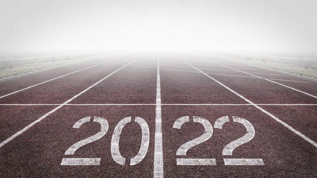 /4-critical-mobile-marketing-predictions-to-help-form-your-strategy-in-2022 feature image