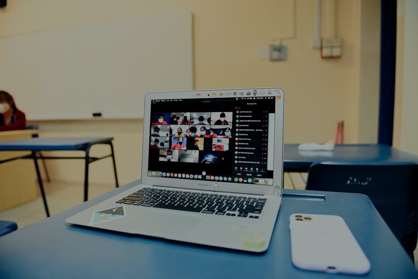 /6-virtual-devops-conferences-to-attend-in-2021-qb133357 feature image