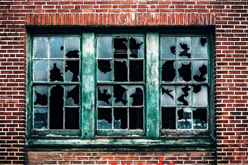 /applying-criminology-theories-to-data-management-the-broken-window-theory-and-the-perfect-storm feature image