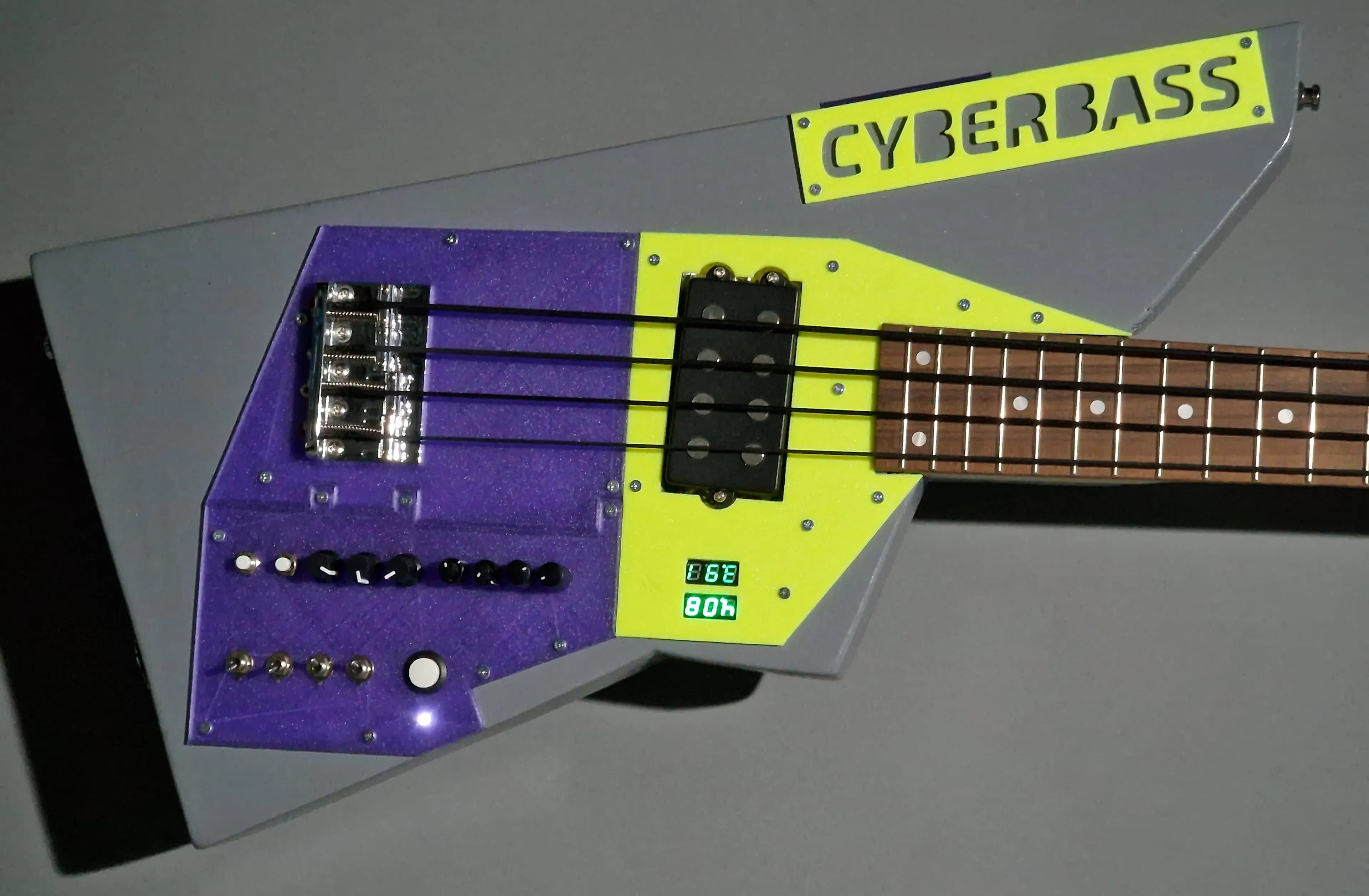 DIY Enthusiast Hacks His Way Into Building His Own Musical Instrument (And It Rocks!)