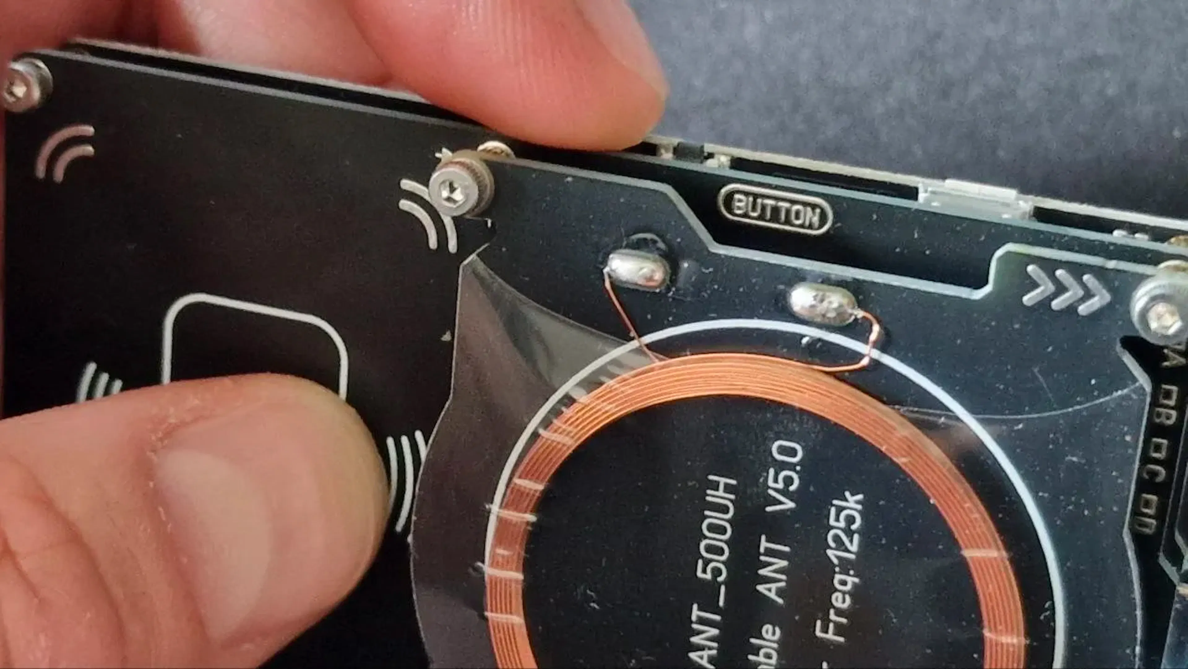 Proxmark3 “BUTTON” for the DFU