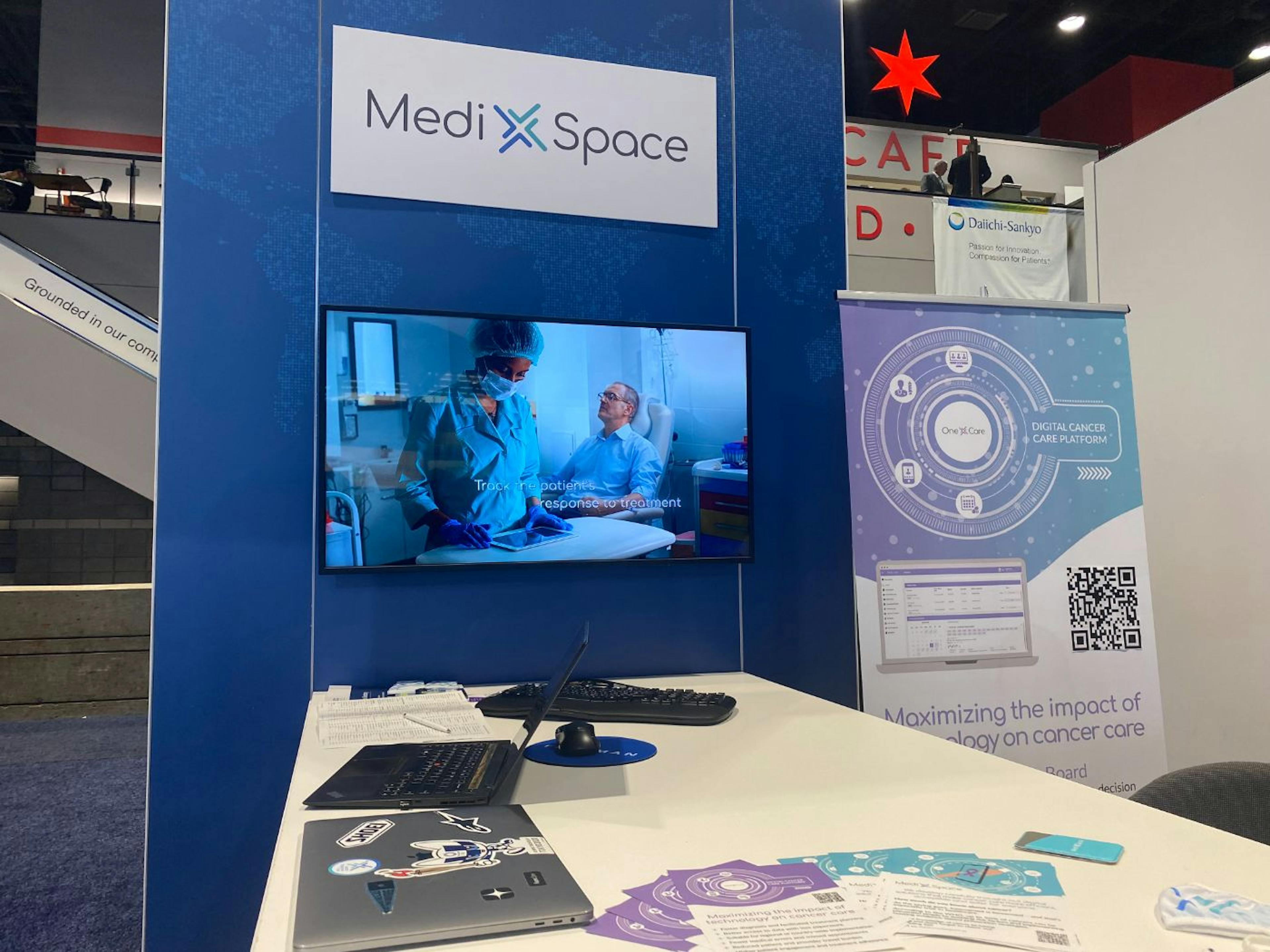 featured image - How to Avoid Burning $80K+ on Tech Events: 10 Tips for Exhibiting Your Startup Efficiently