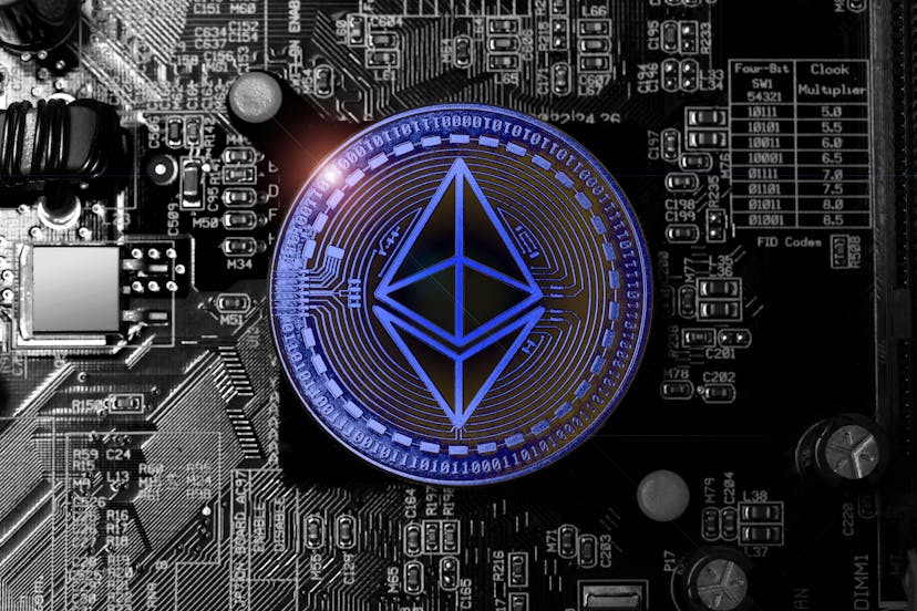 /ethereum-transactions-under-the-hood-dw1a3z4j feature image