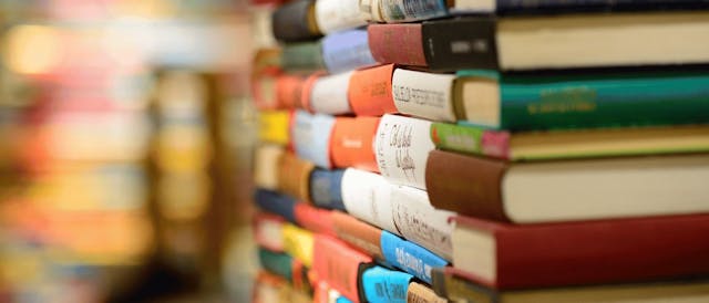 /9-free-book-websites-that-you-should-know-about feature image