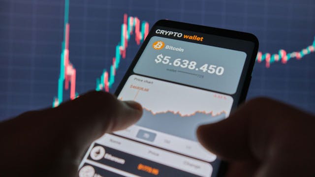 /exploring-crypto-ecommerce-payment-solutions-in-2023 feature image