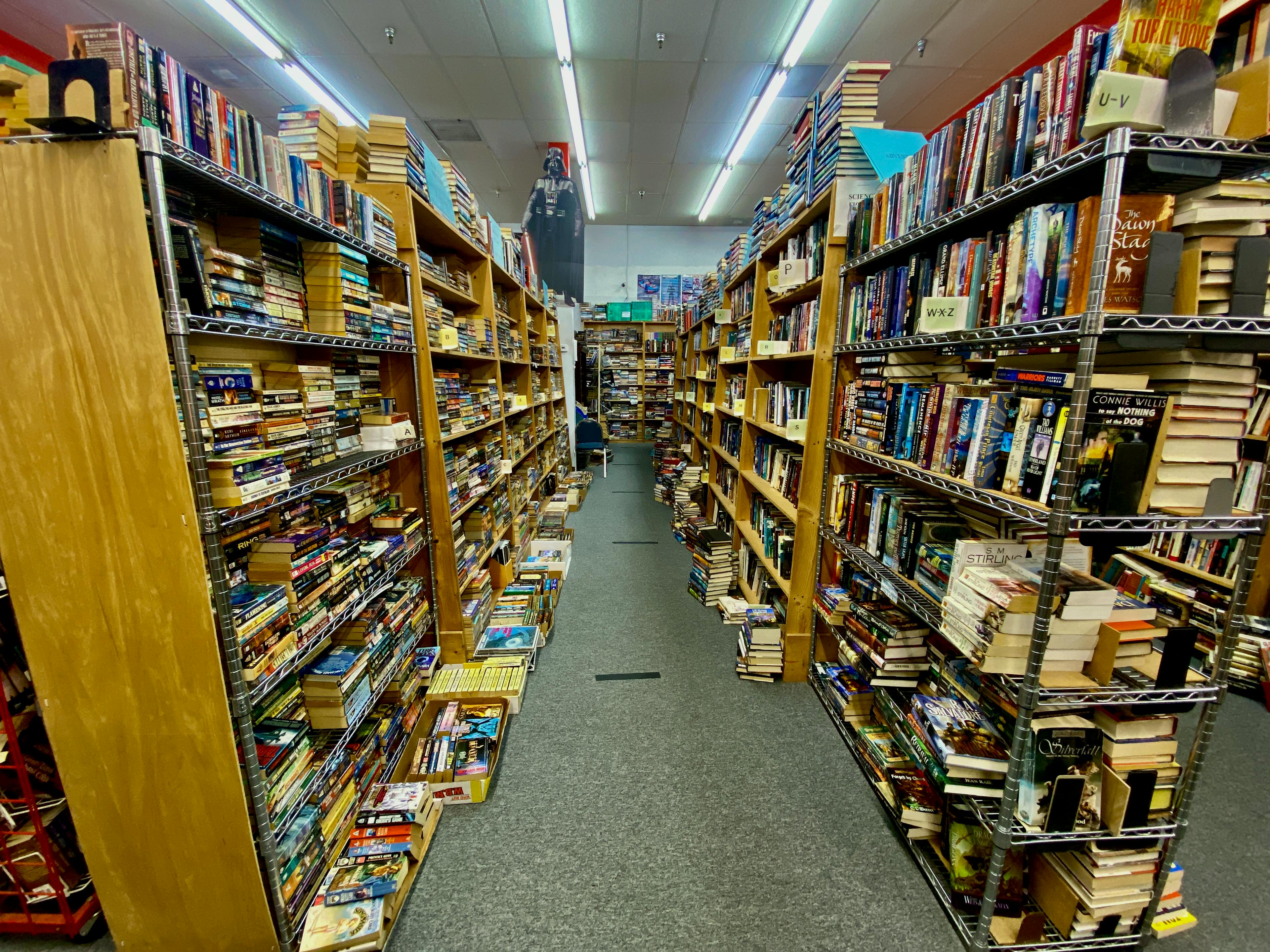 Best Used Books, Orlando, Florida 2022. This is a bookstore I shop at. 