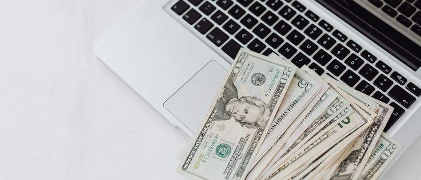 /passive-income-goal-how-i-plan-to-make-$1000-usd-in-monthly-recurring-revenue-this-year feature image
