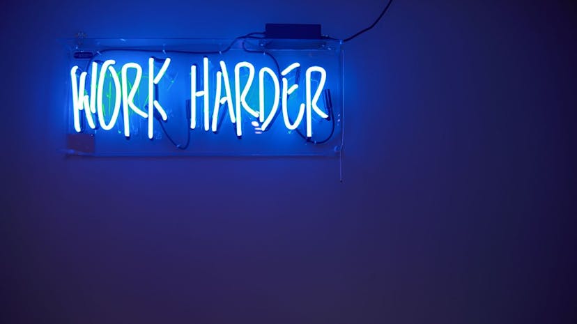 /5-tips-from-a-robot-on-motivation feature image