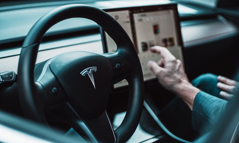 /how-to-hack-self-driving-cars-vulnerabilities-in-autonomous-vehicles-jh3r37cz feature image