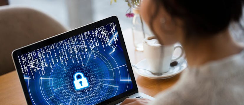 /5-common-identity-and-access-management-security-risks feature image