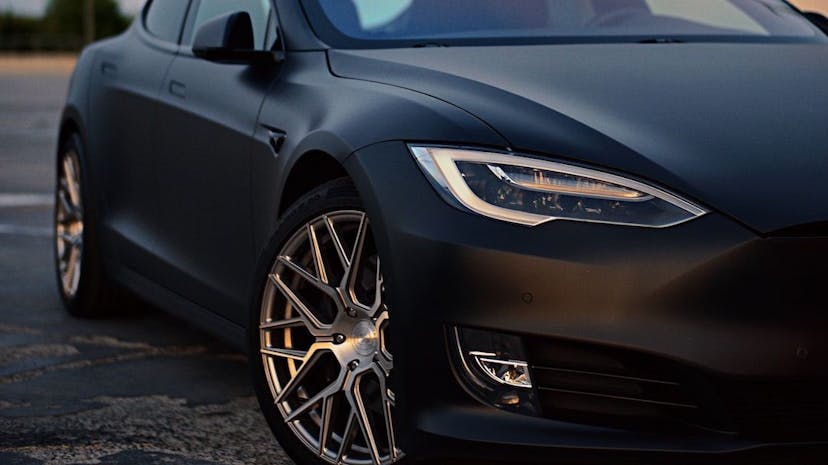 /the-crucial-role-of-batteries-in-boosting-the-growth-of-electric-vehicles-in-india feature image