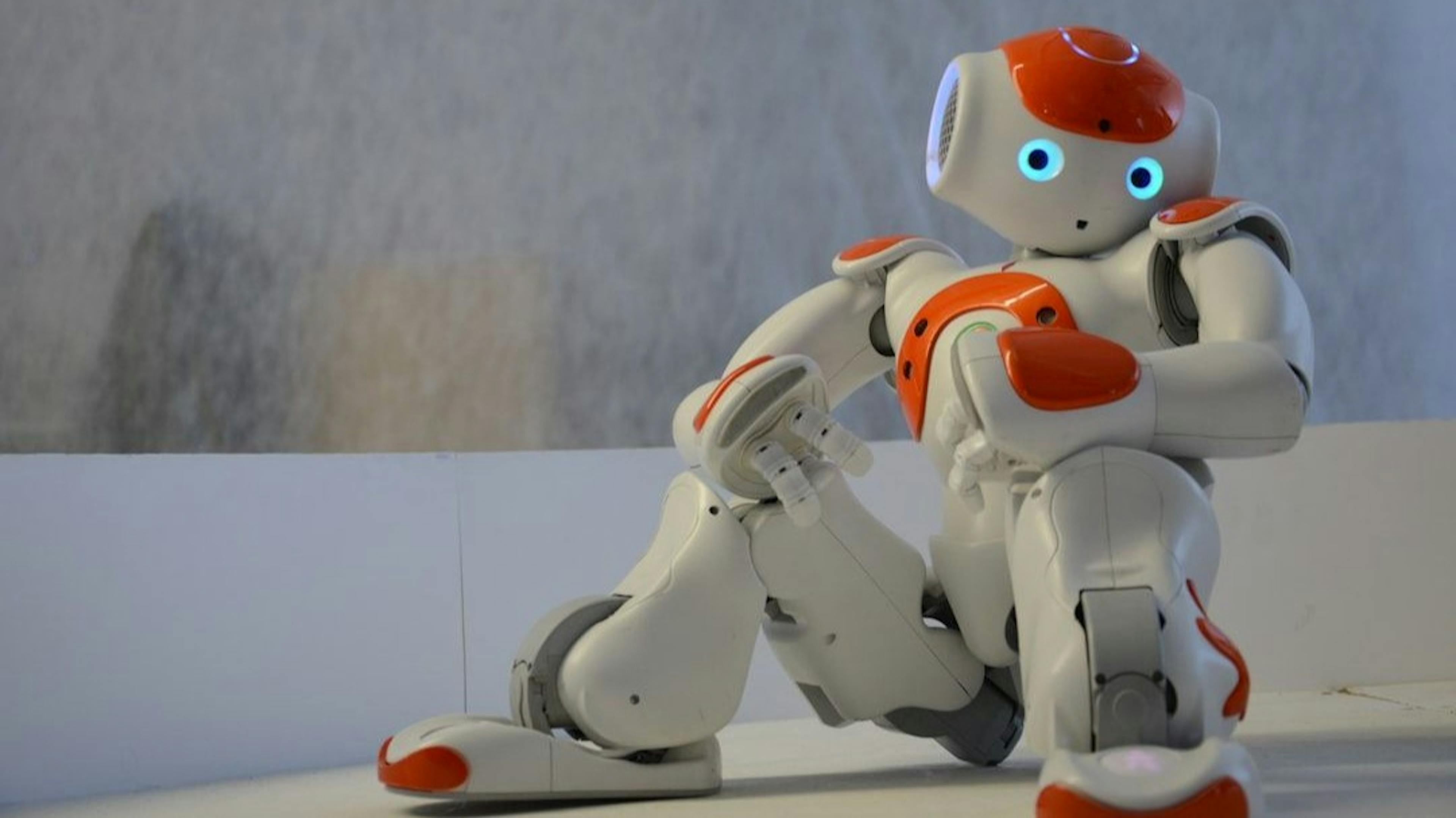 featured image - Why People Are Turning to AI for Comfort, Therapy, and Friendship