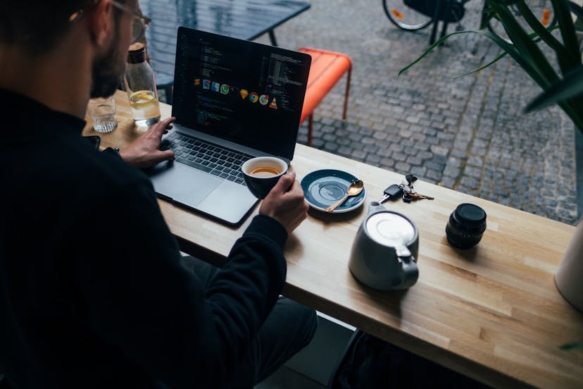 /reduce-context-switching-with-these-7-vs-code-extensions feature image
