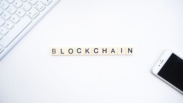 /slogging-what-is-the-most-important-problem-for-the-blockchain-community-to-solve-in-2021-rk1a32no feature image