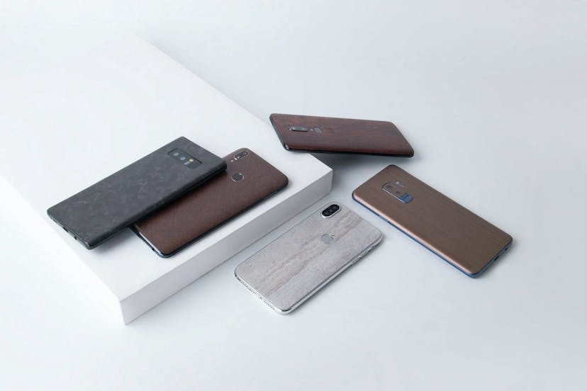 /mobile-price-classification-an-open-source-data-science-project-with-dagshub feature image