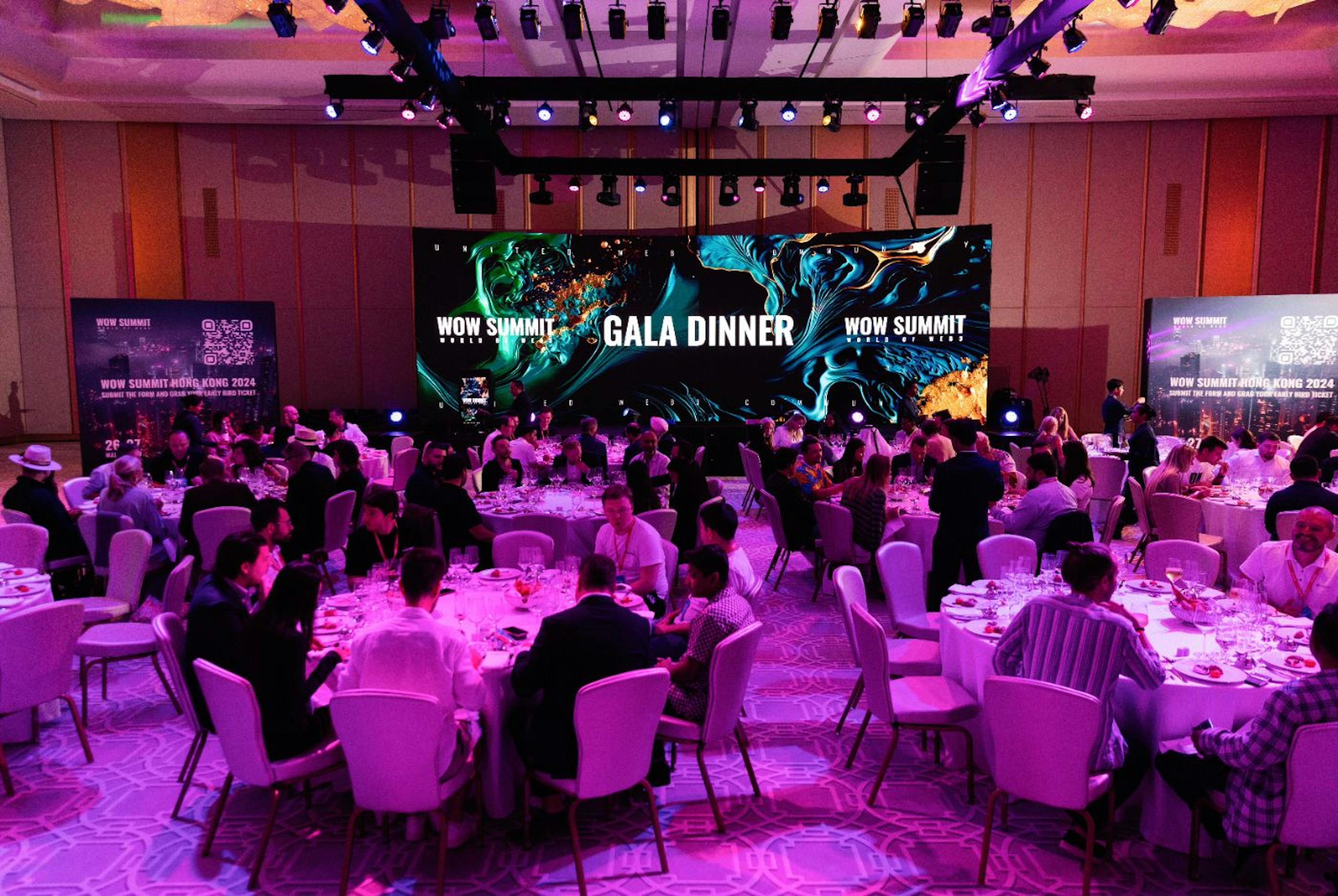 featured image - WOW Summit Dubai 2023: A Massive Success Shaping the Future of Blockchain Technology