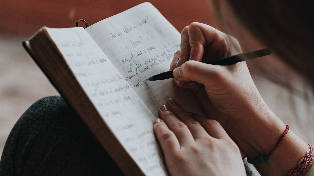 featured image - Notre plus grande ressource de croissance, ce sont les autres : le pouvoir de fixer des objectifs privés dans les petites communautés